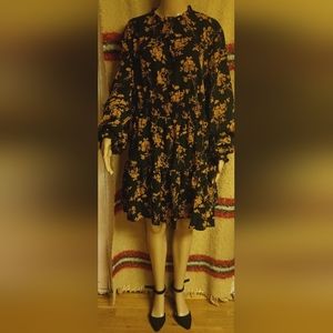 Flowered bohemian chic style dress